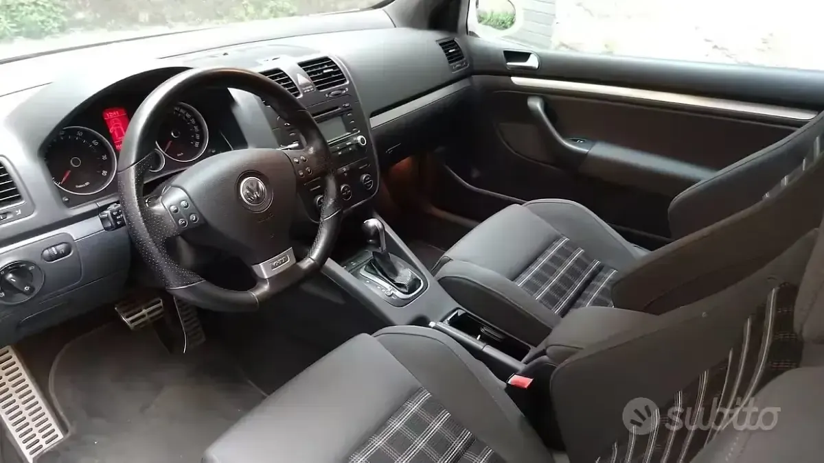 Usado VW Golf IV GTI 200 CV (147 kW) 2005 Blanco Berlina