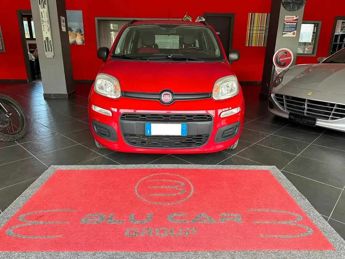 Usata Fiat Panda Easy 75 CV (55 kW) 2014 Rosso Utilitaria