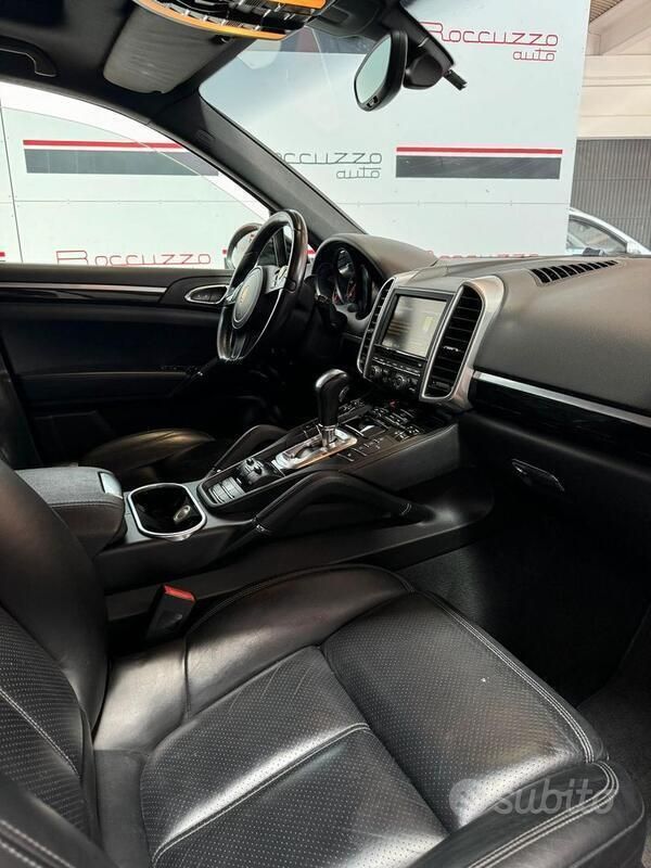 Usata Porsche Cayenne 245 CV (180 kW) 2013 Nero SUV