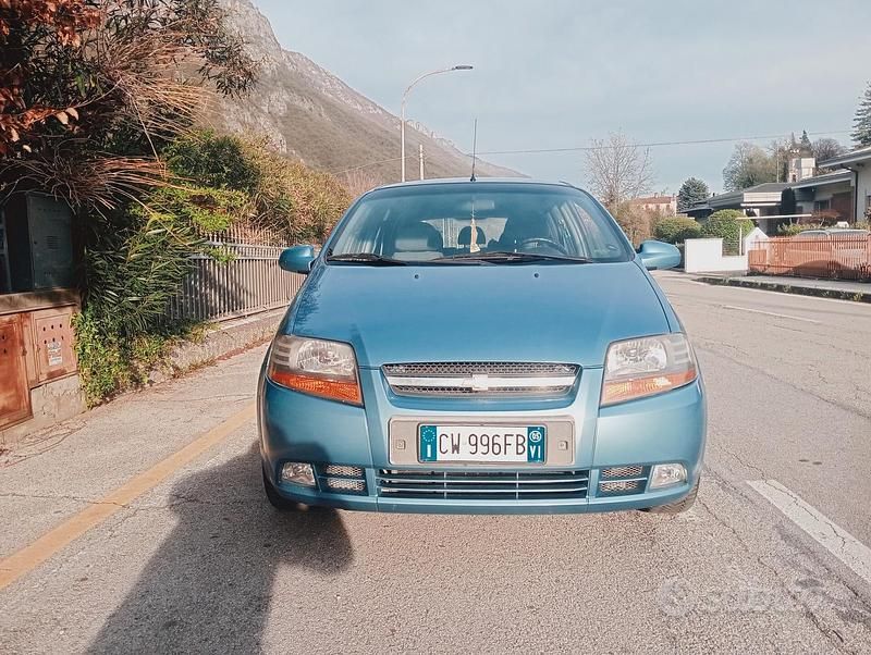 Usata Chevrolet Kalos SE 72 CV (52 kW) 2005 Blu Berlina
