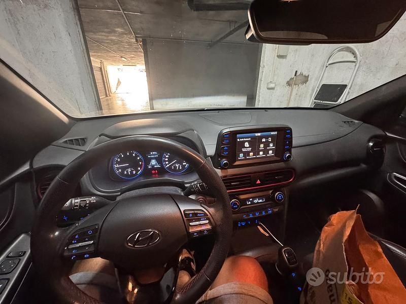 Usata Hyundai Kona XPrime 120 CV (88 kW) 2019 Grigio SUV