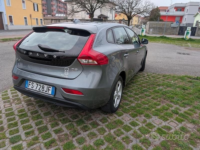 Usata Volvo V40 Kinetic 120 CV (88 kW) 2018 Berlina
