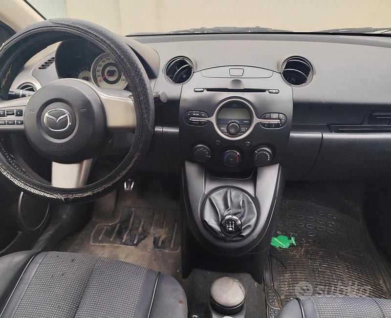 Usata Mazda 2 68 CV (50 kW) 2009 Berlina