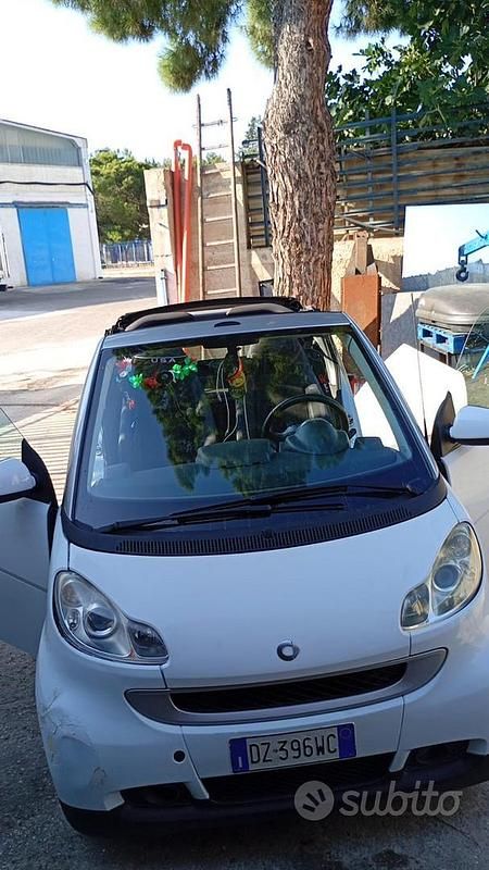 Usata 2010 Smart ForTwo Coupé Cabrio | 4500 € (Cara) - Immagine 1/3