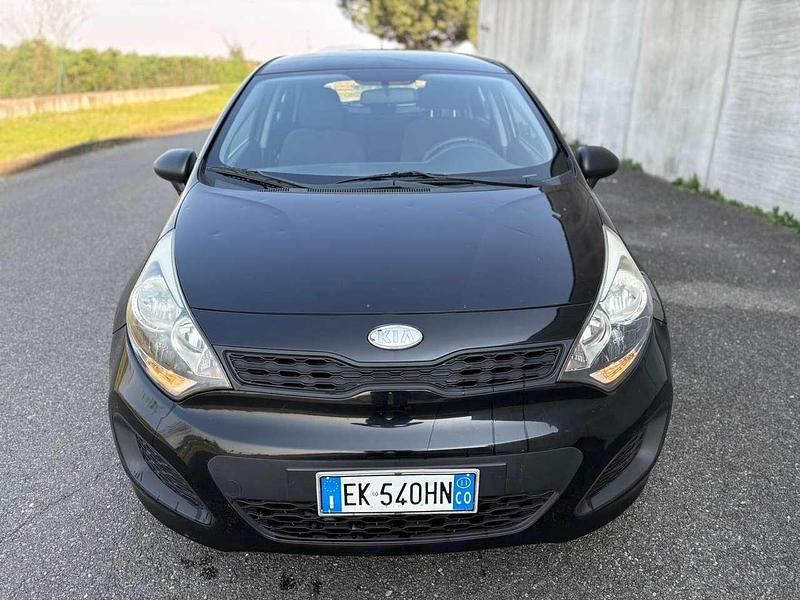 Usata Kia Rio 86 CV (63 kW) 2011 Nero Berlina
