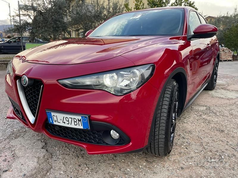 Rosso Usata 2019 Alfa Romeo Stelvio Business SUV | 23.500 € (Buon prezzo) - Immagine 1/4