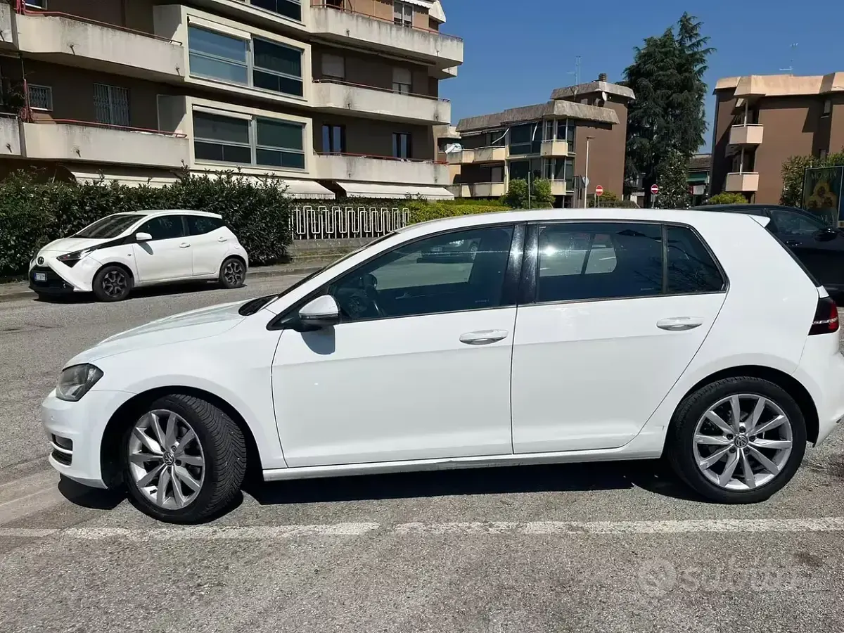Usata VW Golf VII Comfortline 110 CV (80 kW) 2015 Bianco Berlina