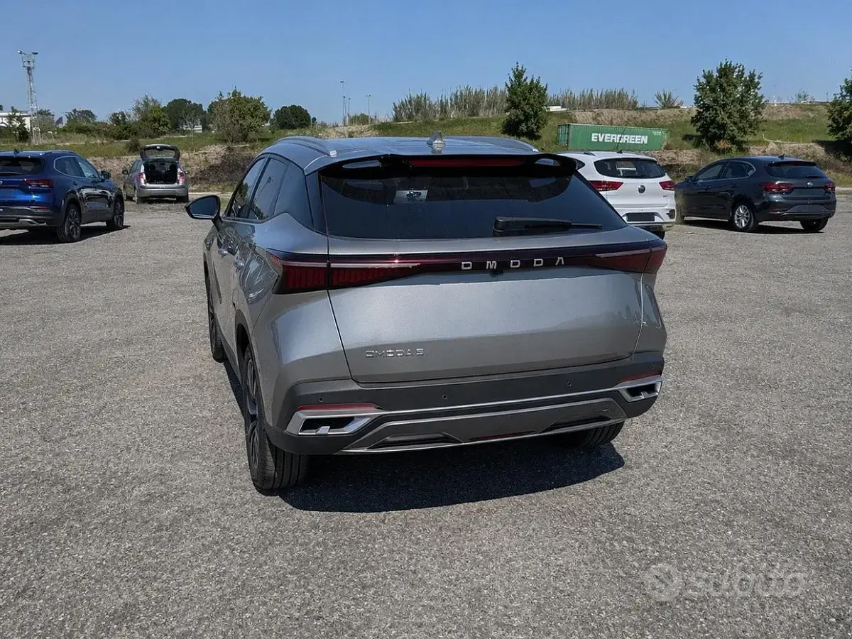 Usata Omoda 5 147 CV (108 kW) 2024 Grigio SUV