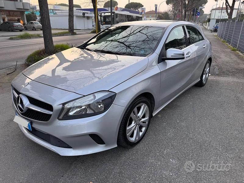 Usata Mercedes A160 Premium 90 CV (66 kW) 2015 Grigio Berlina