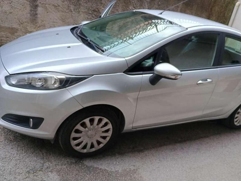 Usata Ford Fiesta 75 CV (55 kW) 2014 Utilitaria