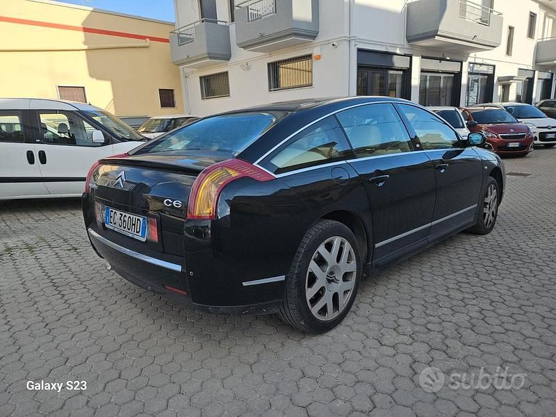 Usata Citroën C6 Exclusive 173 CV (127 kW) 2010 Grigio Berlina