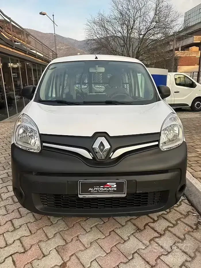 Usata Renault Kangoo 95 CV (69 kW) 2021 Bianco Monovolume