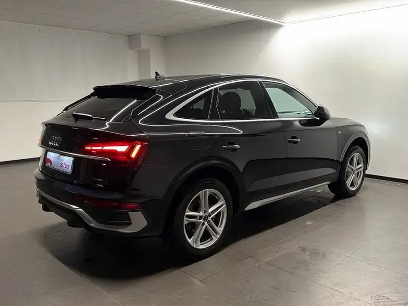 Usata Audi Q5 Sportback S-Line 204 CV (150 kW) 2023 Nero SUV