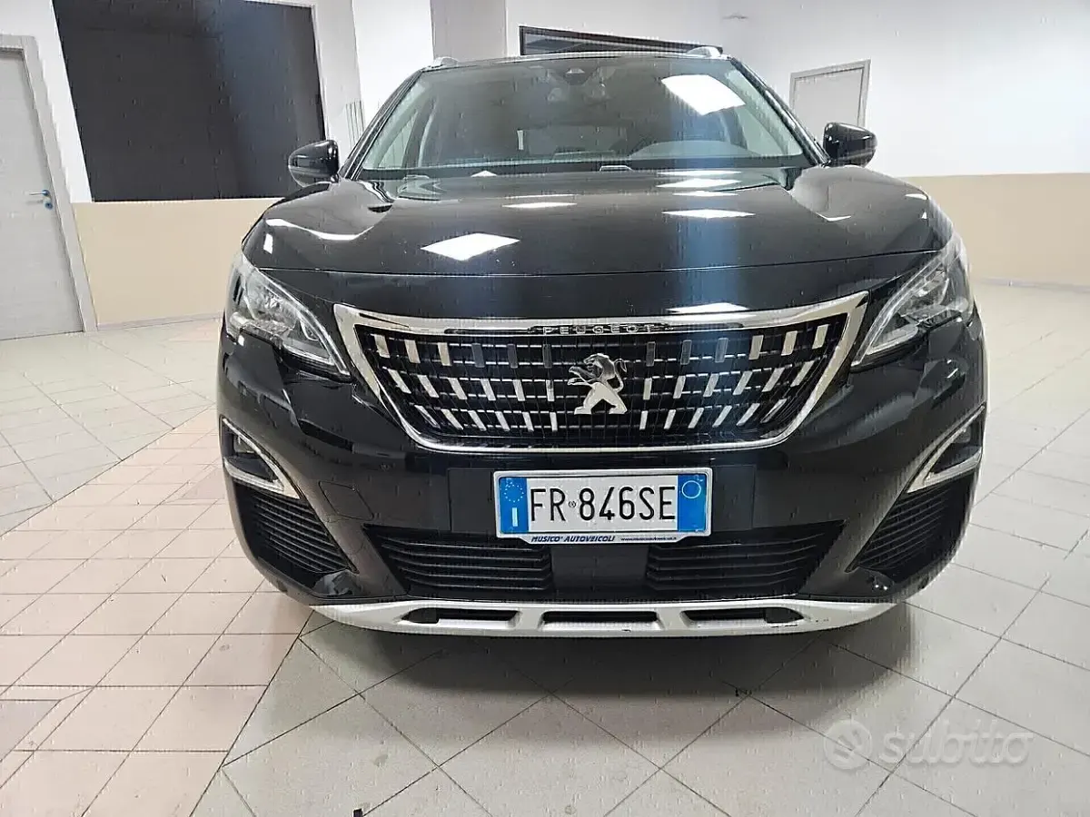 Usata Peugeot 3008 Allure 131 CV (96 kW) 2018 Nero SUV