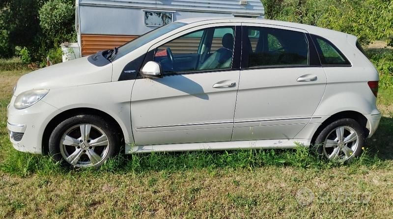 Usata Mercedes B170 2009 Bianco Monovolume