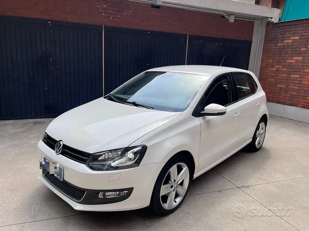 Usata VW Polo Highline 105 CV (77 kW) 2011 Bianco Utilitaria