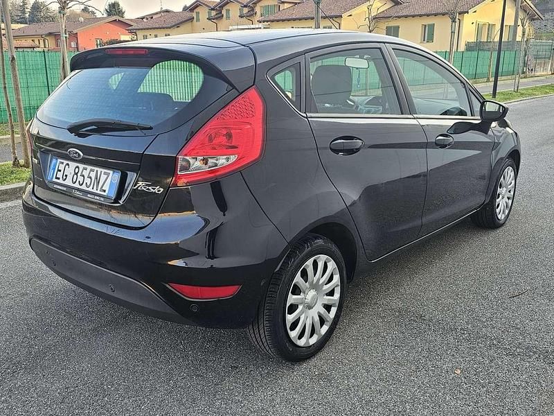 Usata Ford Fiesta Titanium 68 CV (50 kW) 2011 Other Utilitaria