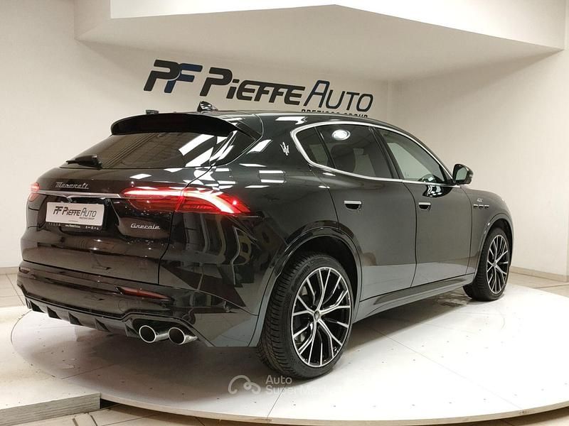 Begagnad Maserati Grecale GT 300 HK (220 kW) 2024 Svart SUV
