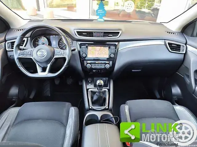 Usata Nissan Qashqai N-Connecta 150 CV (110 kW) 2020 Grigio SUV