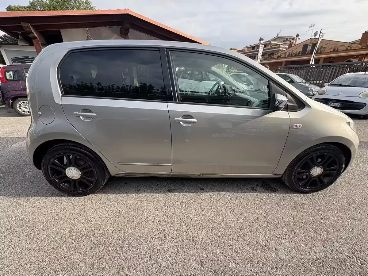 Begagnad VW up! 75 HK (55 kW) 2012 Grå Halvkombi