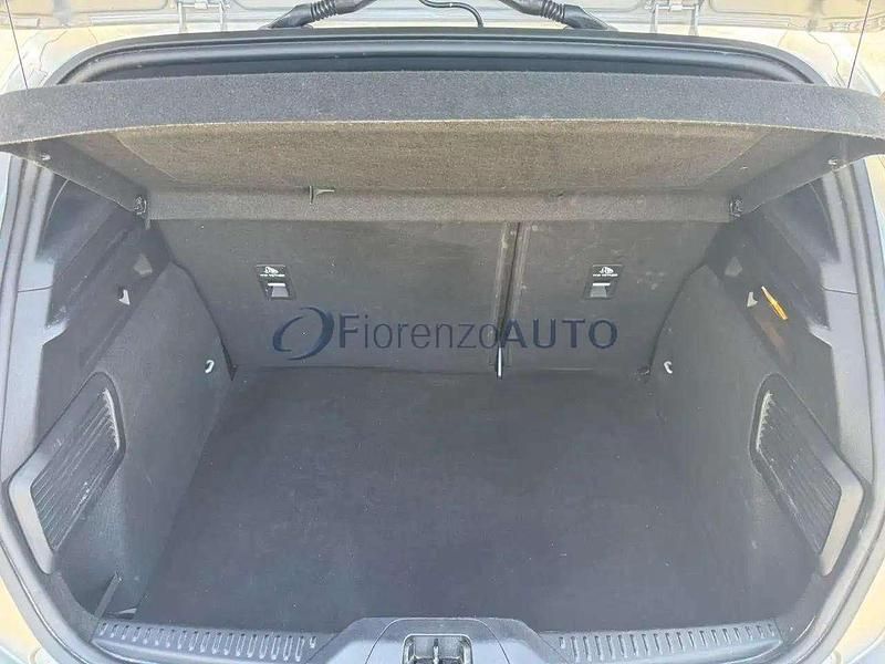 Usata Ford Focus ST-Line 124 CV (91 kW) 2024 Argento Utilitaria