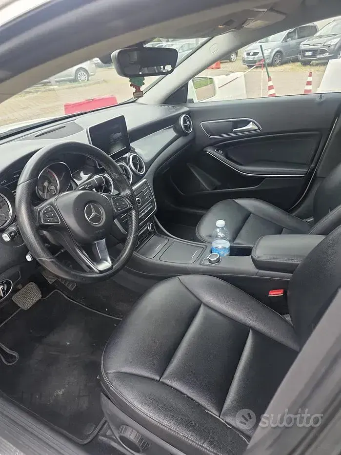 Usata Mercedes CLA200 Premium 136 CV (100 kW) 2016 Bianco Station wagon