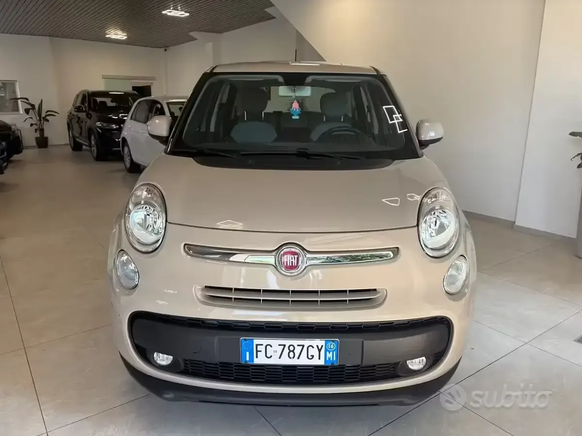 Usata Fiat 500L Lounge 80 CV (58 kW) 2017 Beige Monovolume