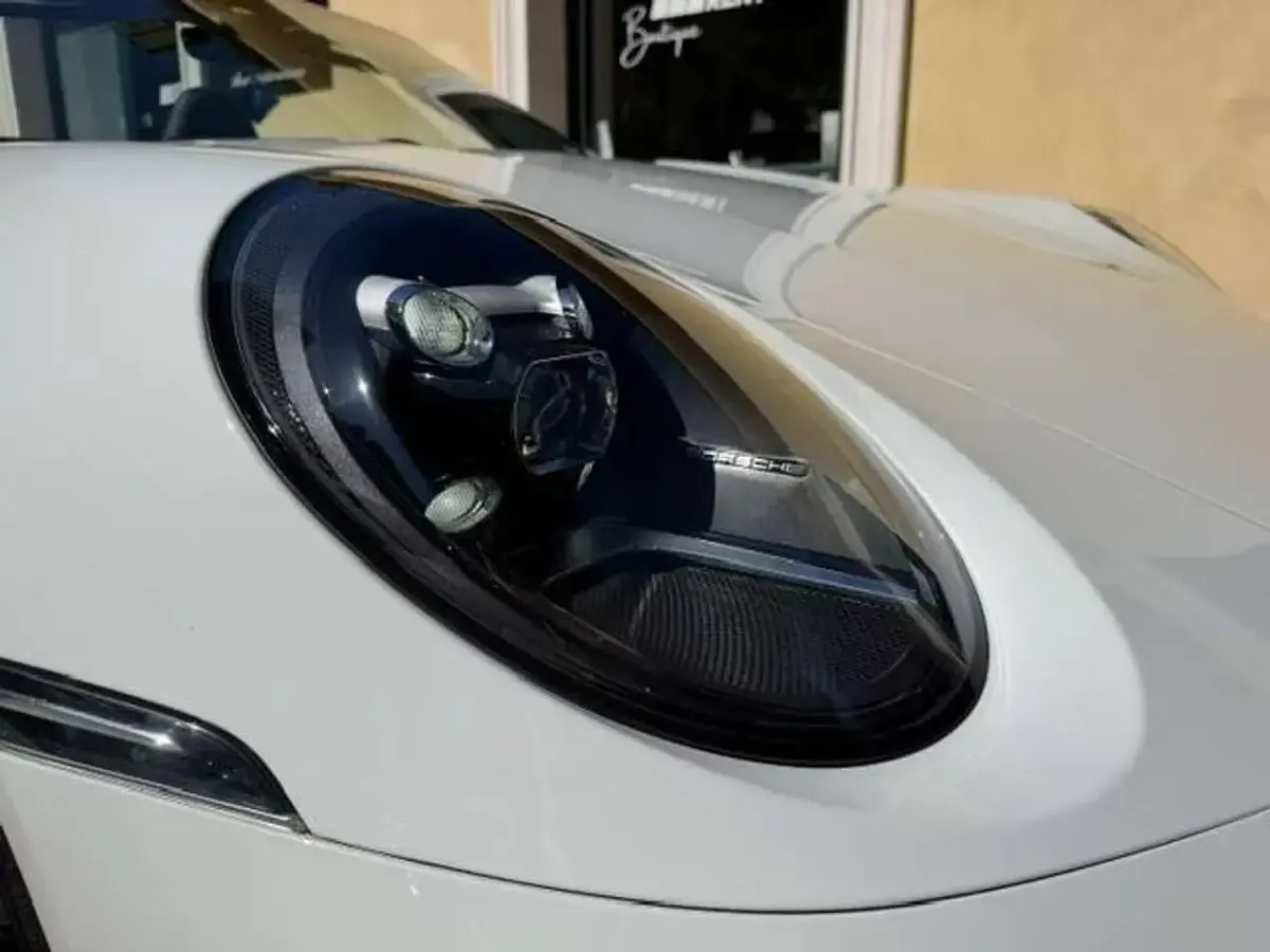Usata Porsche 911 Carrera Cabriolet 385 CV (283 kW) 2022 Bianco Cabrio