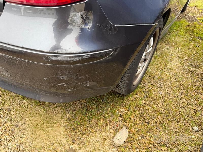 Usata BMW 116 116 CV (85 kW) 2007 Grigio Utilitaria