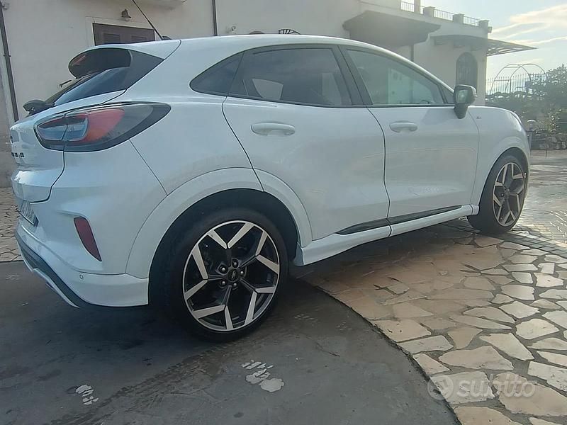Usata Ford Puma ST-Line 120 CV (88 kW) 2021 Bianco Station wagon