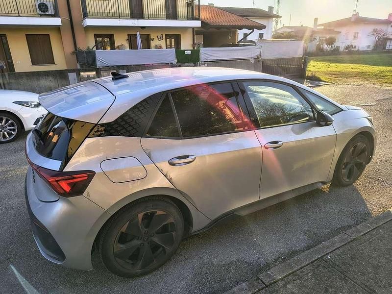 Usata Cupra Born 69 kW (95 CV) 2023 Grigio Utilitaria