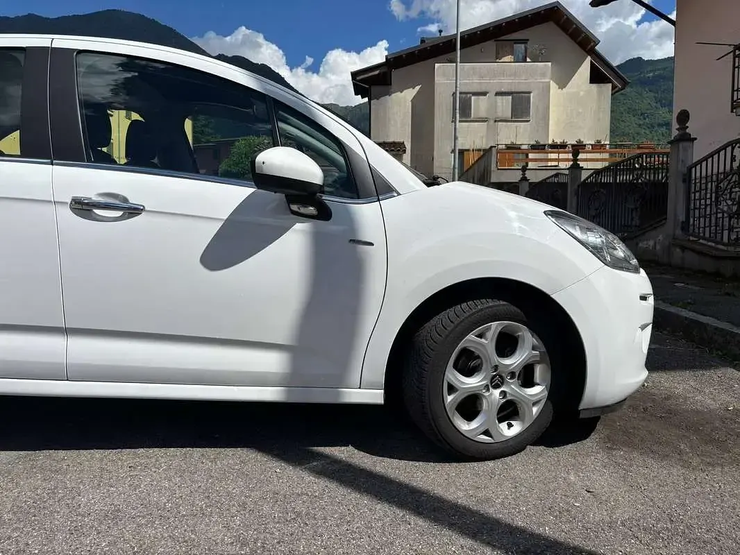 Usata Citroën C3 PureTech 82 CV (60 kW) 2015 Bianco Berlina