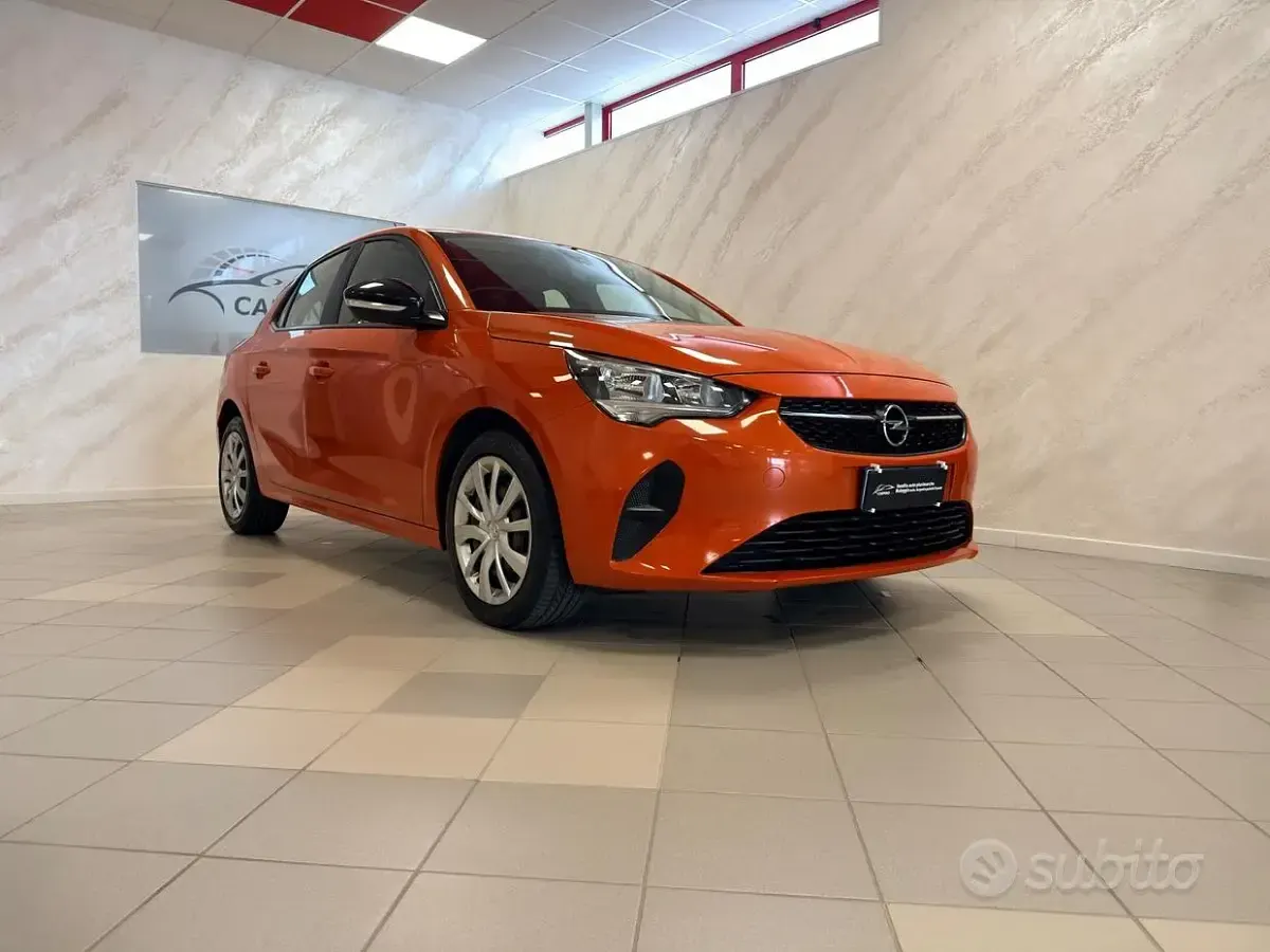 Usata Opel Corsa Elegance 102 CV (75 kW) 2021 Arancione Utilitaria