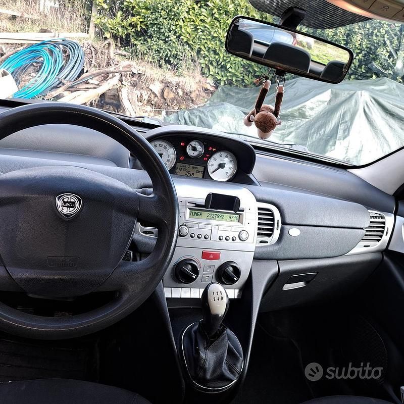Usata Lancia Ypsilon 2007 Utilitaria