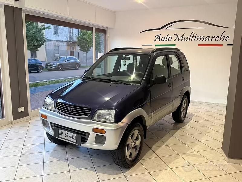 Usata Daihatsu Terios 1998 Blu SUV