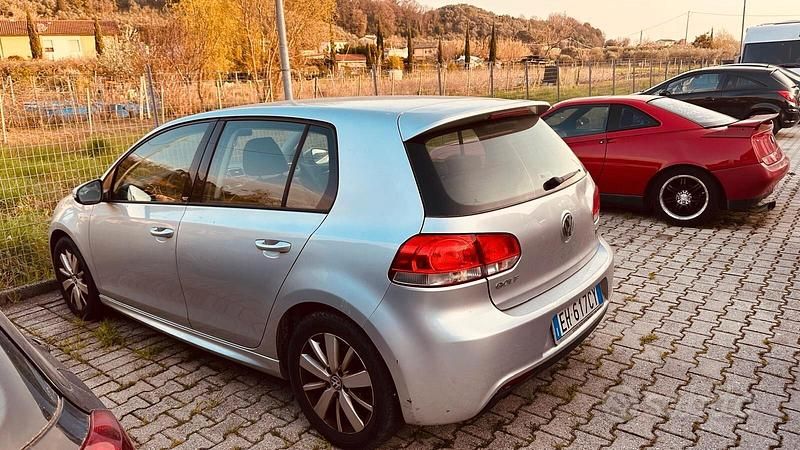 Usata VW Golf VI Highline 105 CV (77 kW) 2011 Grigio Utilitaria