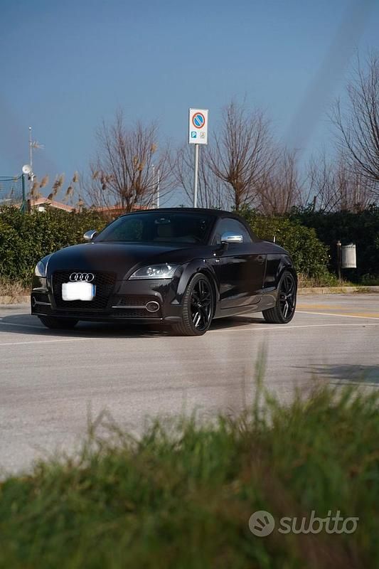 Usata Audi TT Roadster S-Line 170 CV (125 kW) 2012 Nero Cabrio