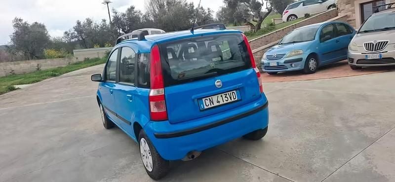 Usata Fiat Panda Dynamic 59 CV (43 kW) 2004 Blu Utilitaria