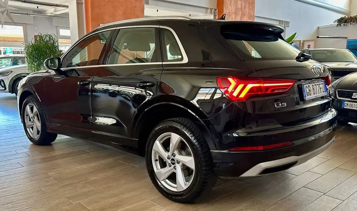 Usata Audi Q3 Advanced 150 CV (110 kW) 2020 Nero SUV