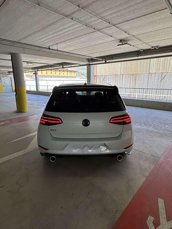 Usata VW Golf VII GTI 245 CV (180 kW) 2017 Berlina