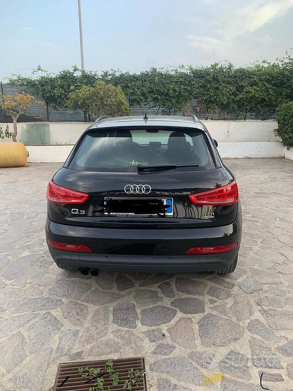 Usata Audi Q3 150 CV (110 kW) 2013 Nero SUV