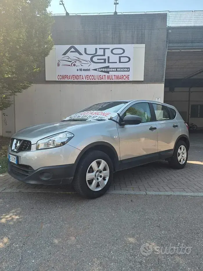 Usata Nissan Qashqai Acenta 116 CV (85 kW) 2013 Grigio SUV