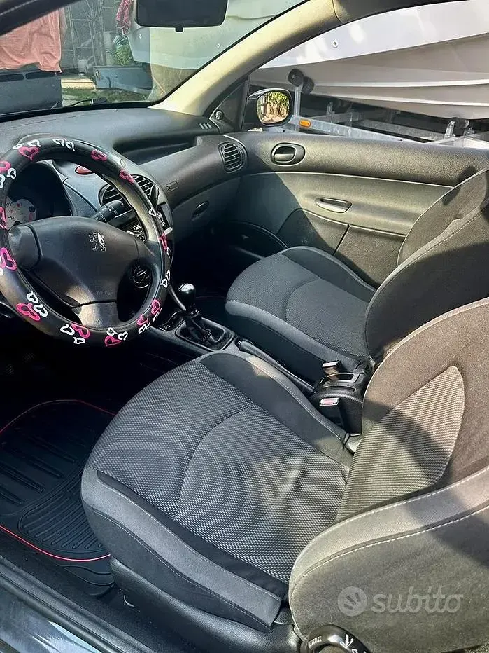 Usata Peugeot 206 75 CV (55 kW) 2007 Nero Berlina