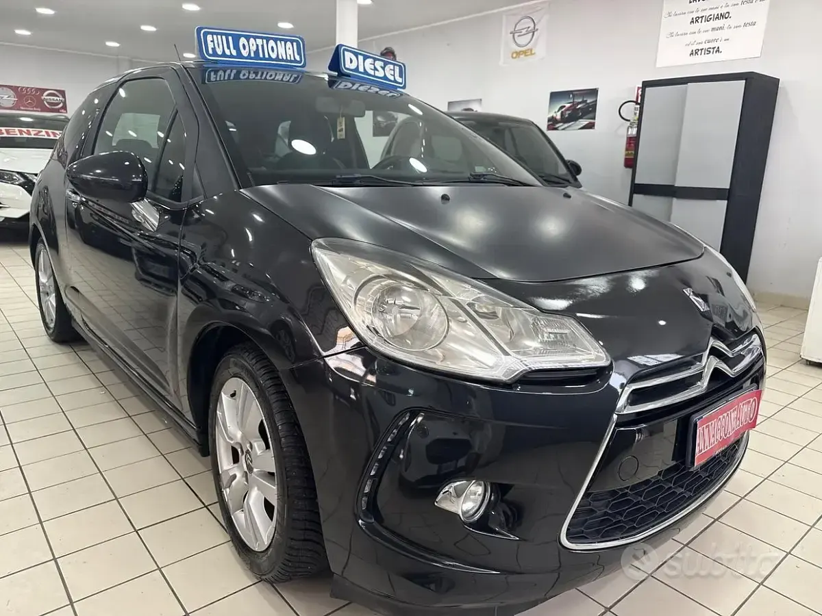 Usata DS Automobiles DS3 68 CV (50 kW) 2011 Nero Coupé