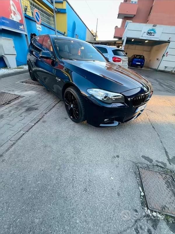 Usata BMW 525 Sport Line 218 CV (160 kW) 2016 Blu Station wagon