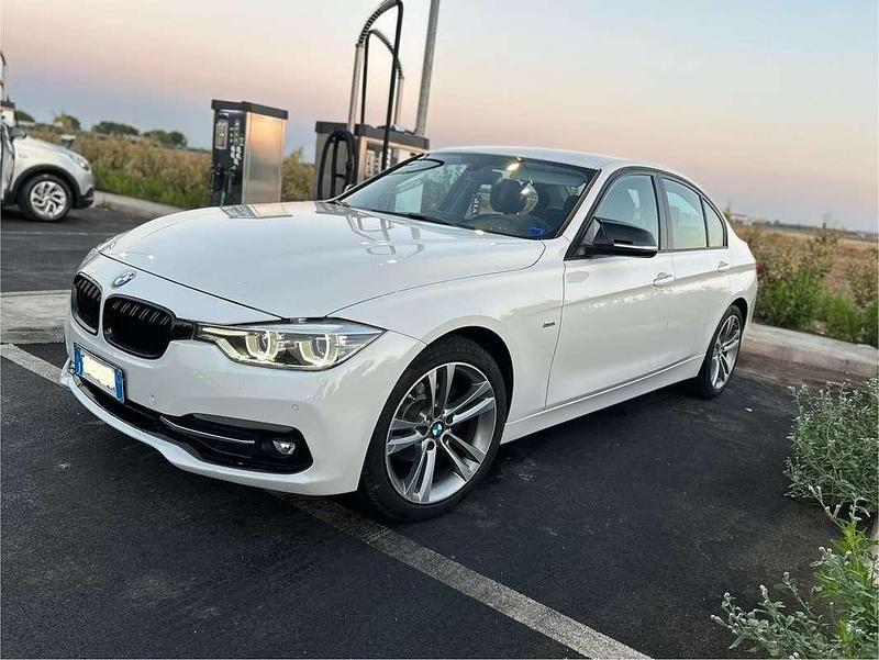 Usata BMW 318 M Sport 150 CV (110 kW) 2016 Berlina