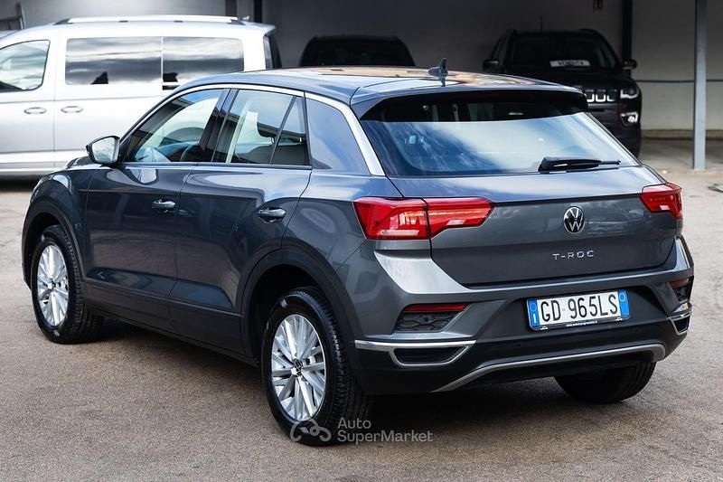 Usata VW T-Roc Business 110 CV (80 kW) 2021 Gray SUV