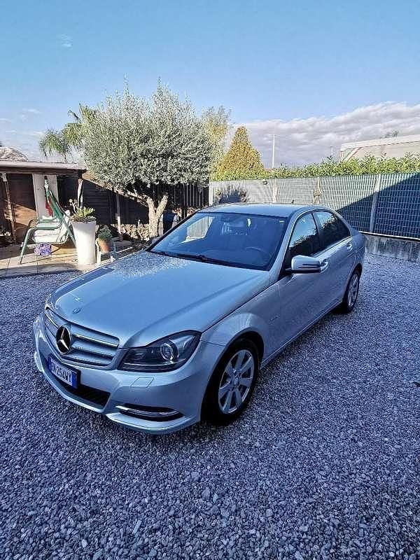 Usata Mercedes C220 Avantgarde 170 CV (125 kW) 2012 Argento Berlina
