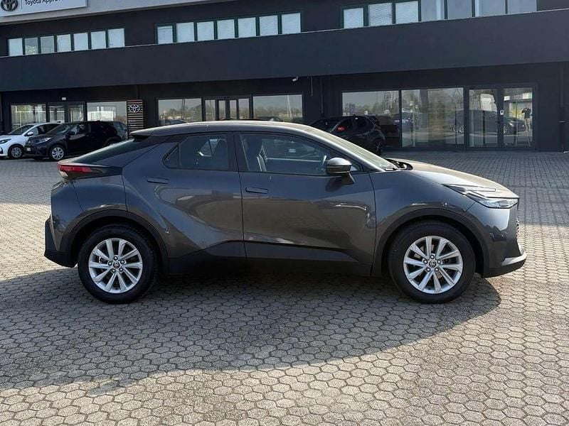 Usata Toyota C-HR Active 98 CV (72 kW) 2024 Other SUV