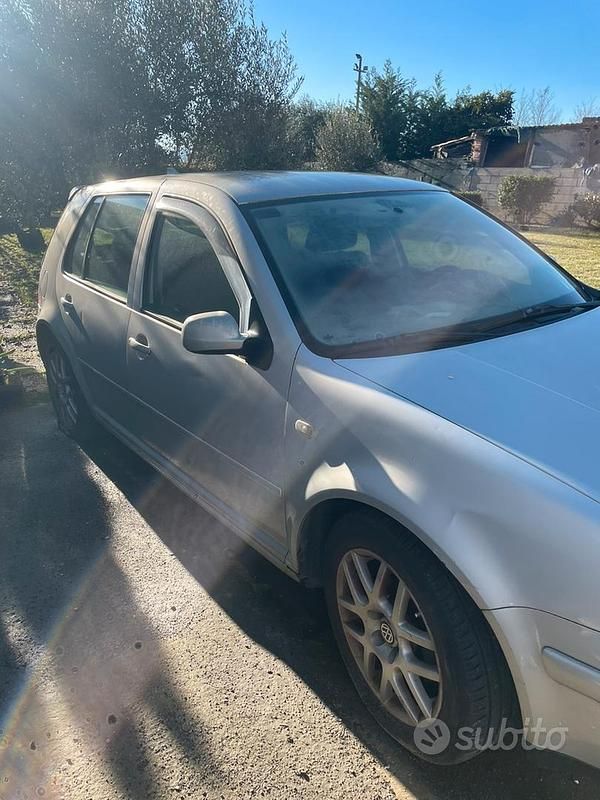 Usata VW Golf IV 2000 Grigio Berlina